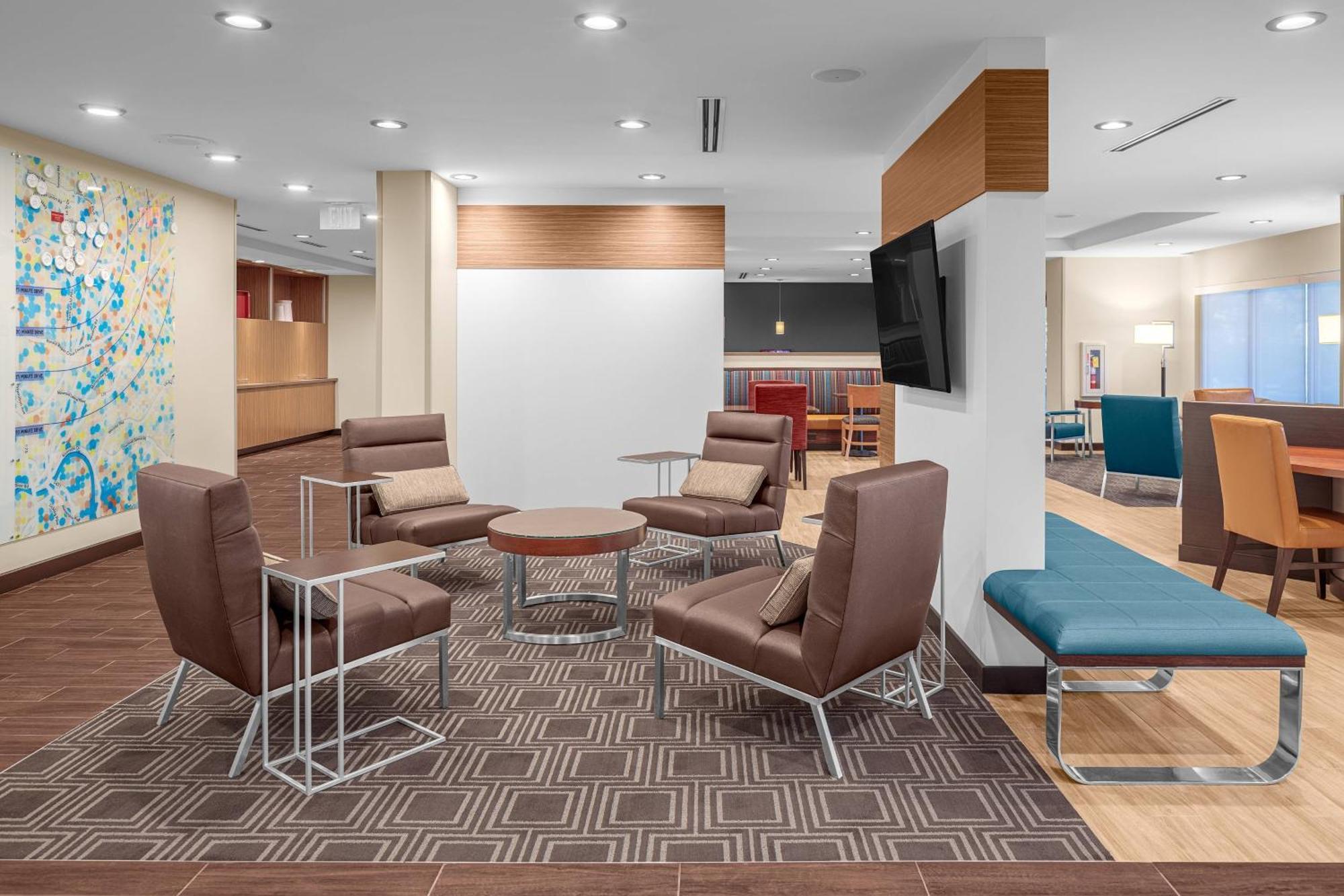 Towneplace Suites Cincinnati Fairfield Exteriér fotografie